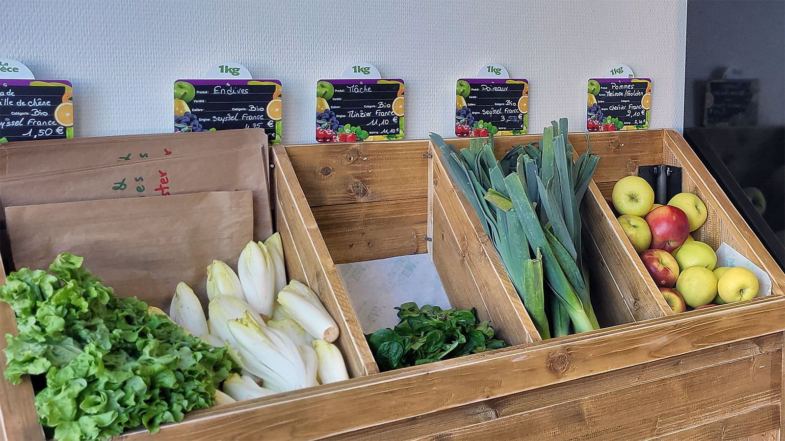 Les fées-lé du local