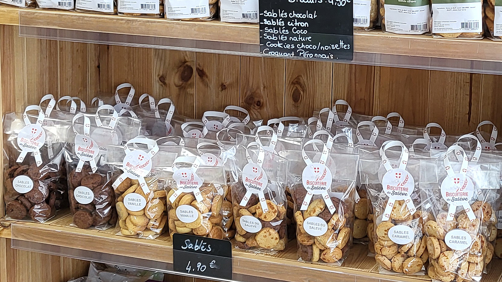 Les fées-lé du local